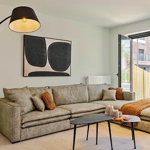 Huswell - Spacious Family Retreat With Terrace Oostende